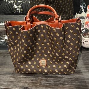 Dooney & Bourke Brown Tote with Gold Accents New with out tags